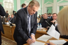 Голосовать за мэра решили поименно