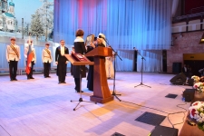 Митрополит Омский и Таврический Владимир благословил мэра иконой Божьей Матери «Владимирская»