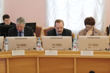 Директор департамента финансов и контроля Богдан Масан представил на комитете по финансово-бюджетным вопросам очередные изменения в бюджет 2018 года