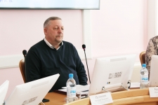 Виталий Путинцев председатель комитета по вопросам ЖКХ