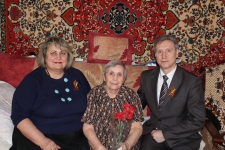 Работники Горсовета оказали внимание всем участницам клуба «Боевые подруги»