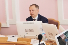 Совет провел исполняющий обязанности председателя Юрий Тетянников