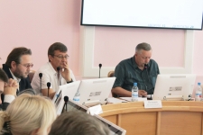 На комитете по вопросам ЖКХ и транспорта обсудили проблемы вывоза мусора